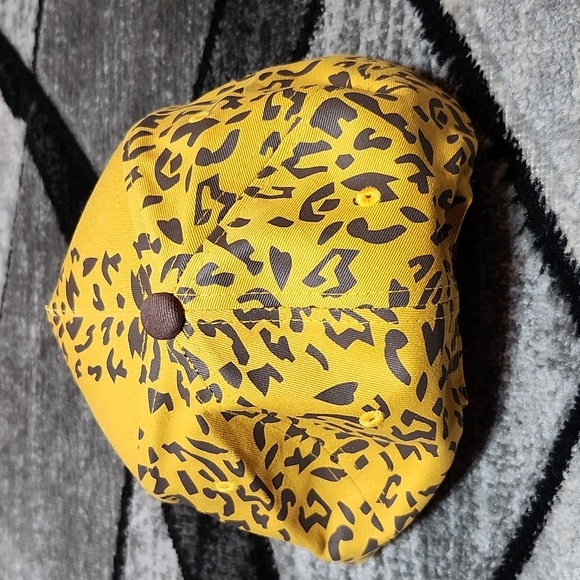 PUGS CHEETAH FACE ADJUSTABLE SNAP-BACK UNISEX CAP HAT - Picture 5 of 13